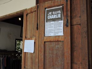 la charlie10929558_836129996425470_797232922663787936_n